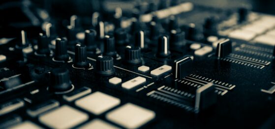 Native Instruments Traktor S5 Controller